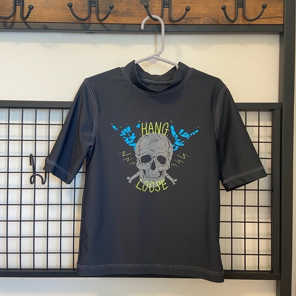 NWOT | Cherokee boy’s graphic swim shirt — small‎ - Picture 1 of 5